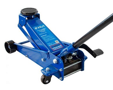 Домкрат подкатной T31101A AE&T 3т с педальюT31101A